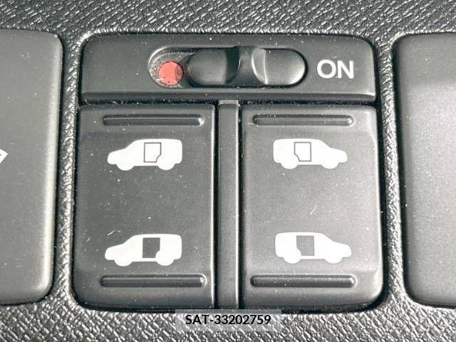 Honda STEP WGN 2012-06 324656-3