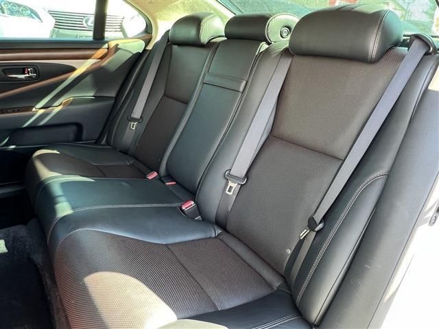 Lexus LS 2013-12 6232-19