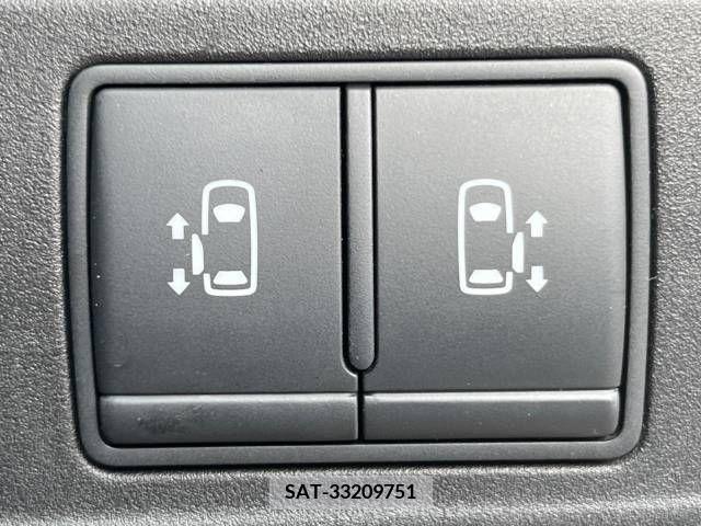 Nissan SERENA 2018-05 284238-7