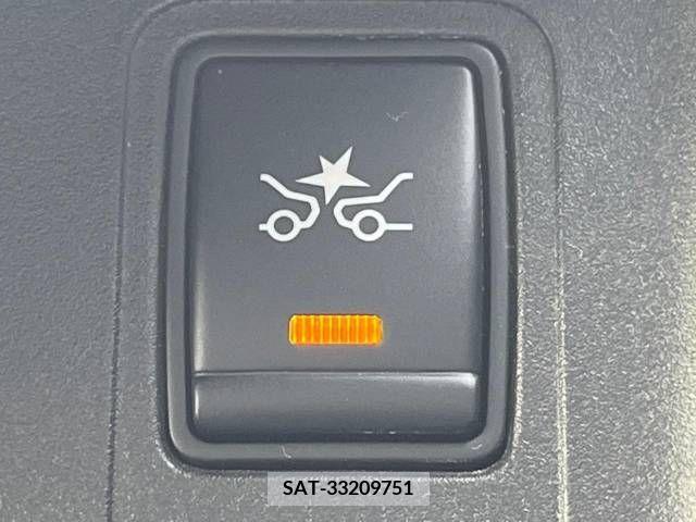 Nissan SERENA 2018-05 284238-6
