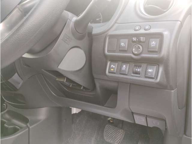 Nissan NOTE 2019-05 195649-3