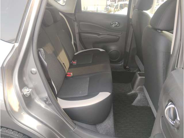 Nissan NOTE 2019-05 195649-12