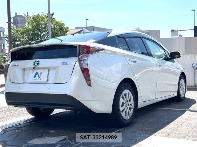 Toyota PRIUS 2017-09 366639-16