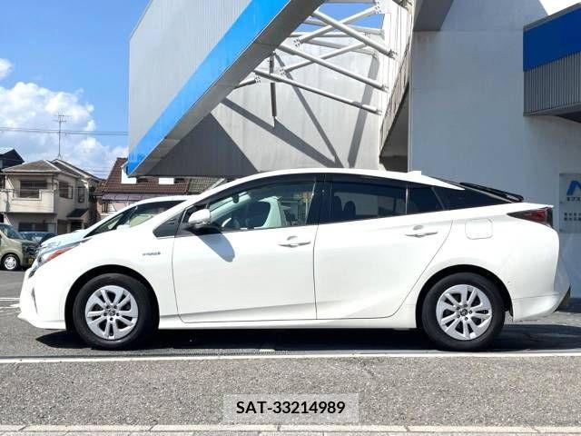 Toyota PRIUS 2017-09 366639-19