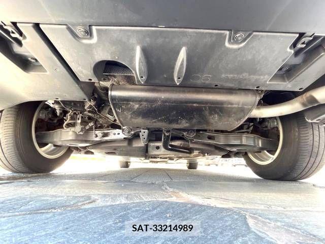 Toyota PRIUS 2017-09 366639-18