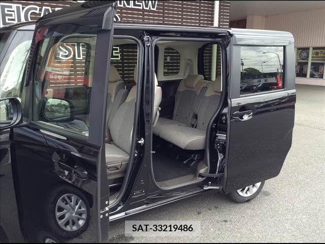 Honda N BOX 2022-10 278734-9