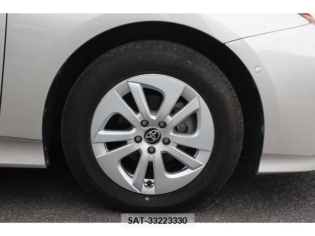 Toyota PRIUS 2017-07 243346-11