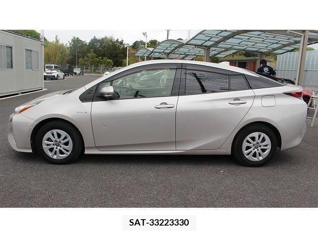 Toyota PRIUS 2017-07 243346-8