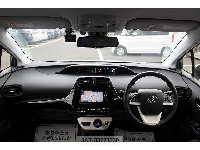 Toyota PRIUS 2017-07 243346-16