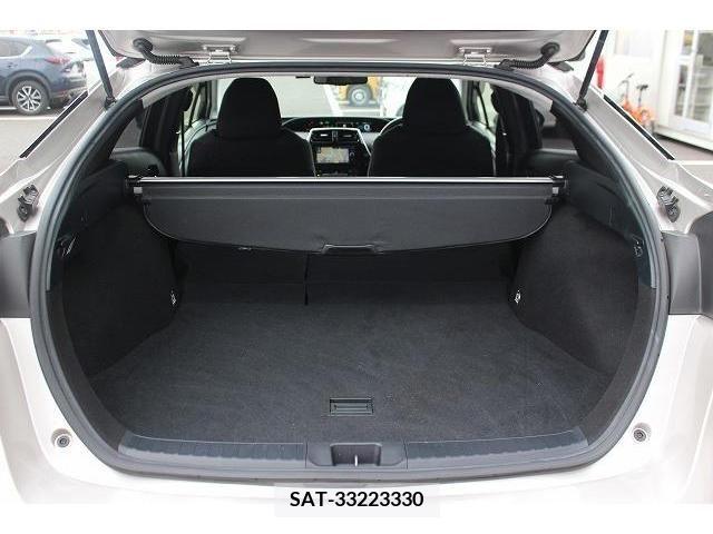 Toyota PRIUS 2017-07 243346-15