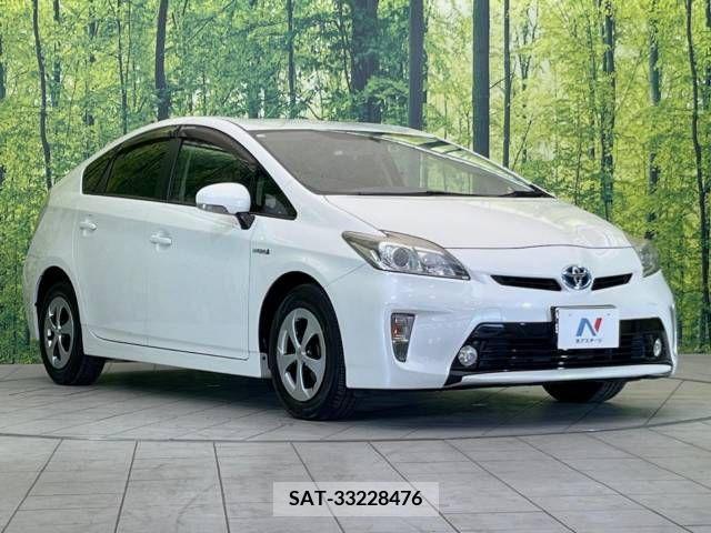 Toyota PRIUS 2012-11 338904-16