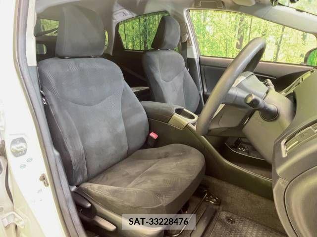 Toyota PRIUS 2012-11 338904-8