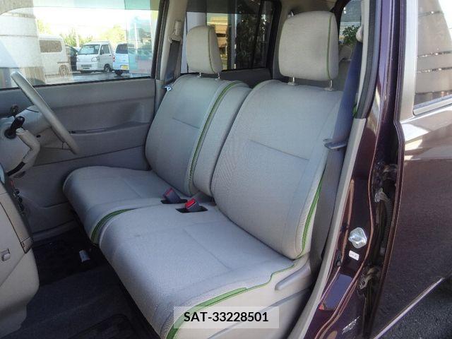 Daihatsu MOVE CONTE 2014-11 206782-11