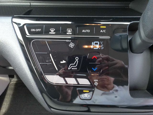 Nissan DAYZ 2019-09 21860-6