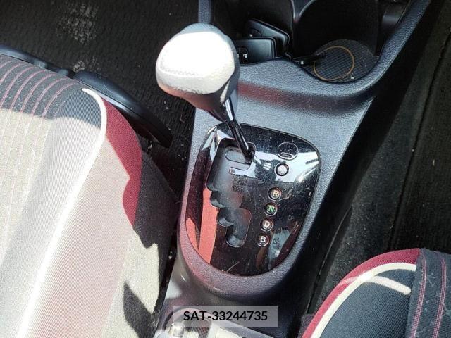 Toyota VITZ HYBRID 2017-01 352446-14