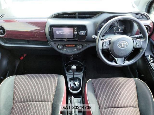 Toyota VITZ HYBRID 2017-01 352446-2