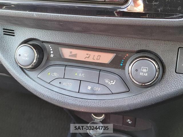 Toyota VITZ HYBRID 2017-01 352446-13