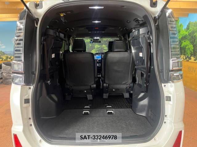 Toyota VOXY 2019-12 321616-9