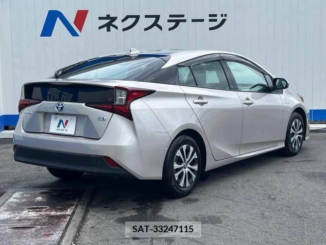 Toyota PRIUS 2019-06 366635-17