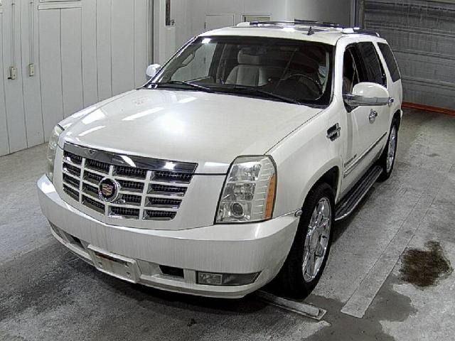 Cadillac ESCALADE 2014-07 184341-0