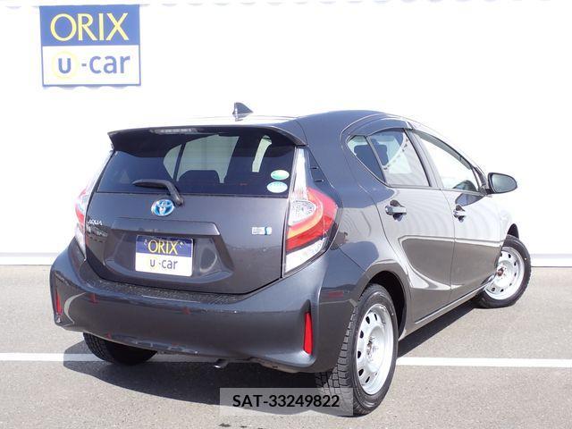 Toyota AQUA 2019-02 328521-2