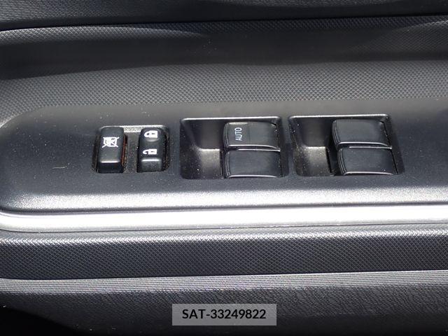 Toyota AQUA 2019-02 328521-12