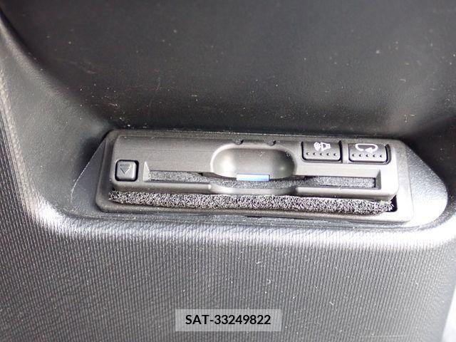 Toyota AQUA 2019-02 328521-4