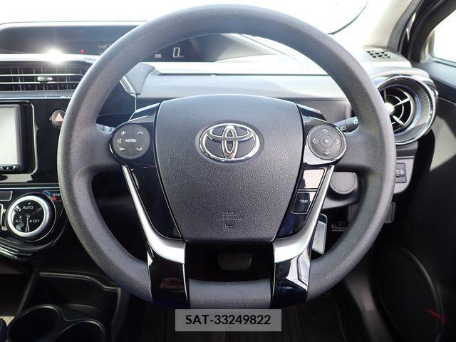 Toyota AQUA 2019-02 328521-9