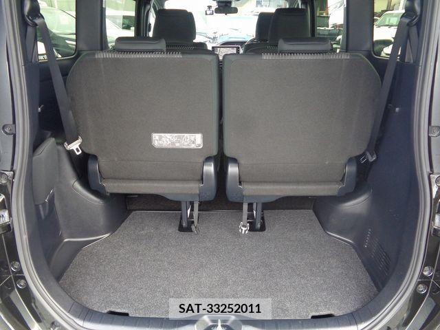 Toyota VOXY 2019-06 290857-3