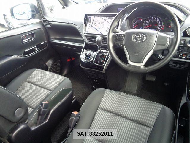 Toyota VOXY 2019-06 290857-5