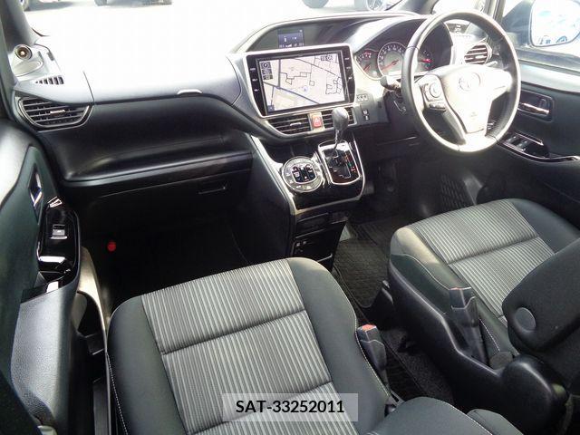 Toyota VOXY 2019-06 290857-6