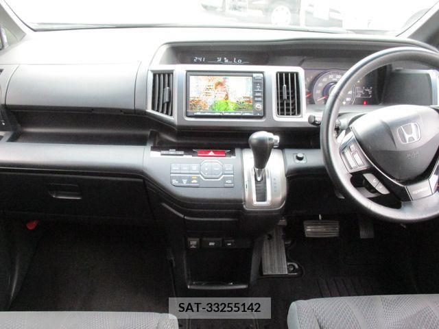 Honda STEP WGN 2011-10 368872-2