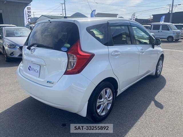 Nissan NOTE 2013-03 255731-12