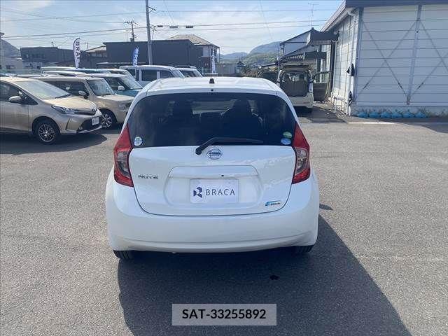 Nissan NOTE 2013-03 255731-11