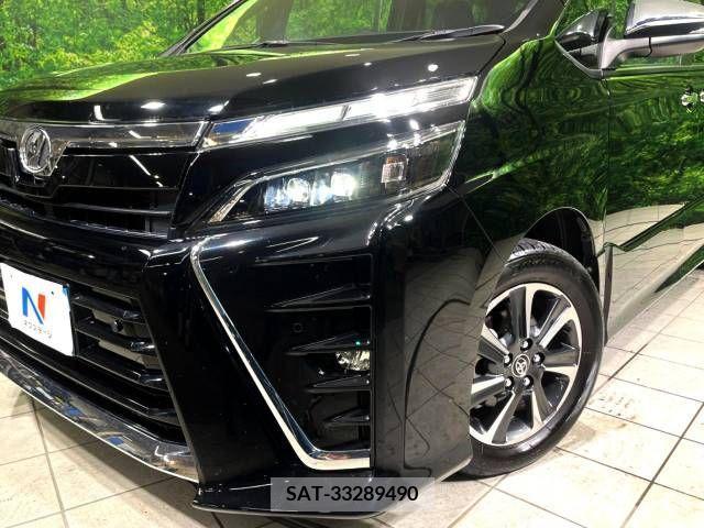 Toyota VOXY 2019-09 375435-11