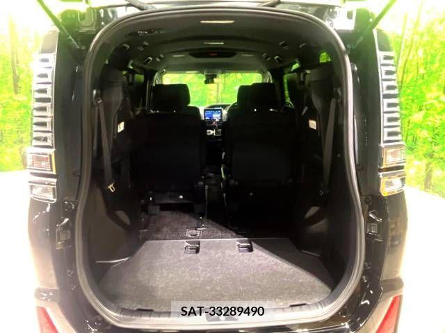 Toyota VOXY 2019-09 375435-16