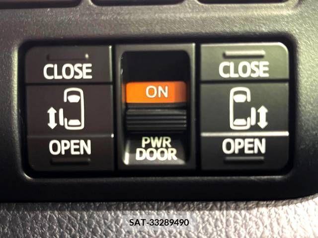 Toyota VOXY 2019-09 375435-5
