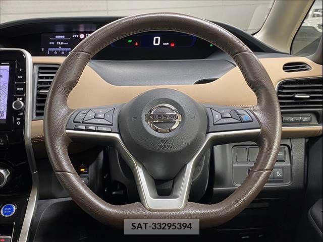 Nissan SERENA 2018-04 324967-12