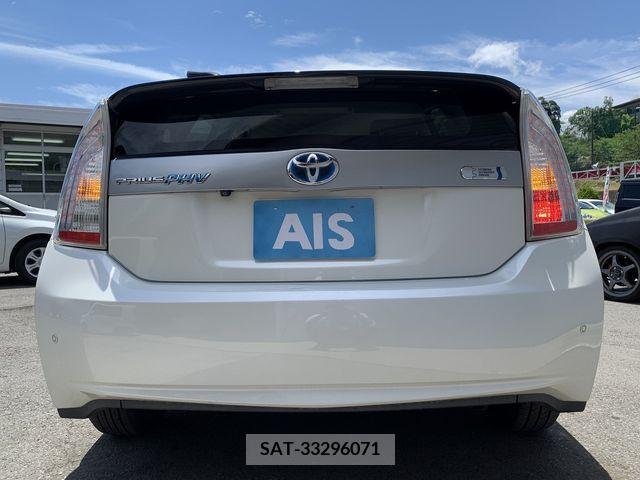 Toyota PRIUS PHV 2012-03 231393-3
