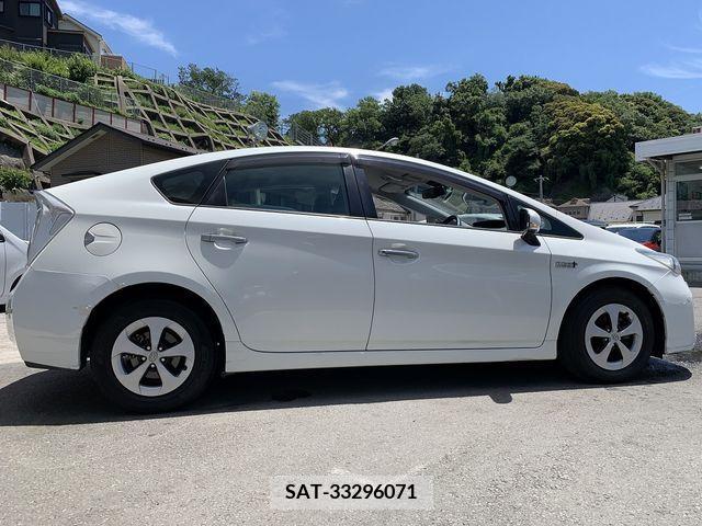 Toyota PRIUS PHV 2012-03 231393-2