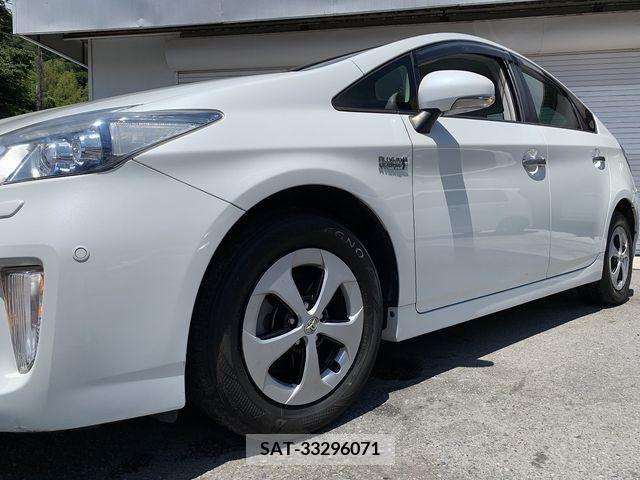 Toyota PRIUS PHV 2012-03 231393-6