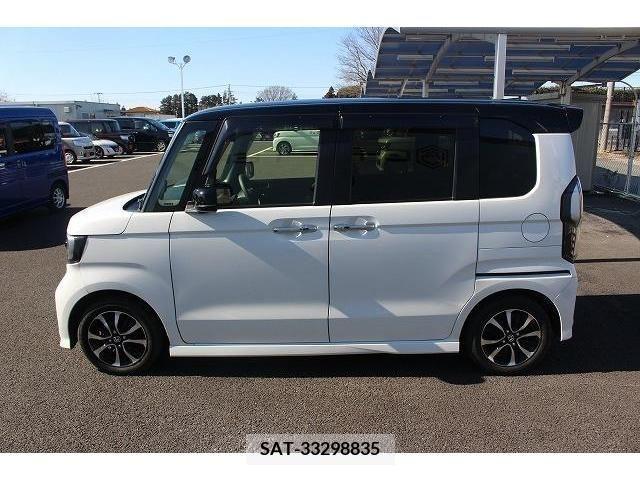 Honda N BOX CUSTOM 2018-06 209035-8