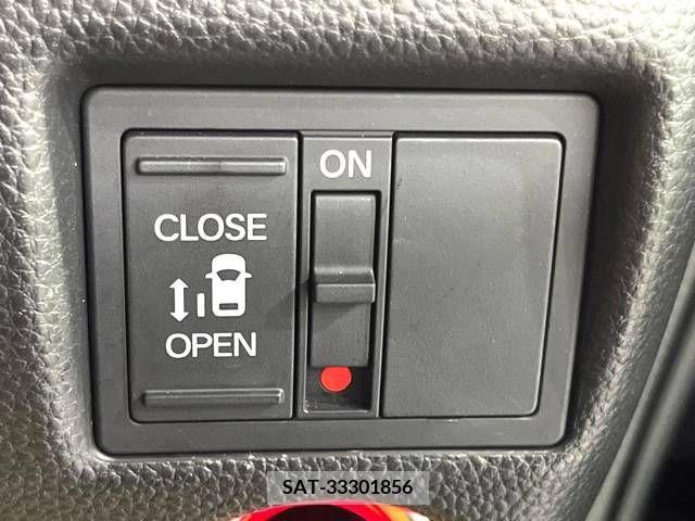 Honda N BOX CUSTOM 2018-06 279961-5