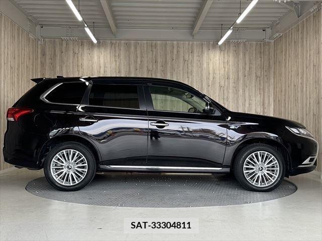 Mitsubishi OUTLANDER PHEV 2018-11 338993-16