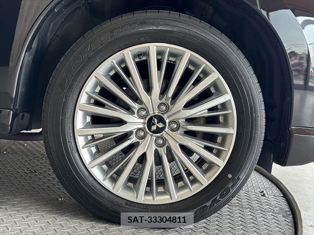 Mitsubishi OUTLANDER PHEV 2018-11 338993-26