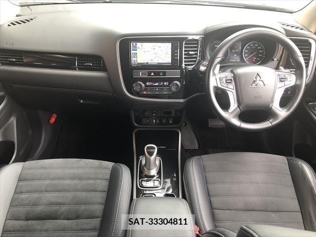 Mitsubishi OUTLANDER PHEV 2018-11 338993-1