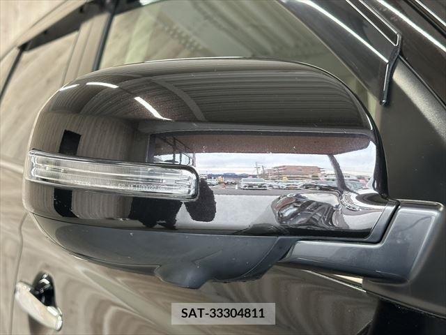 Mitsubishi OUTLANDER PHEV 2018-11 338993-24