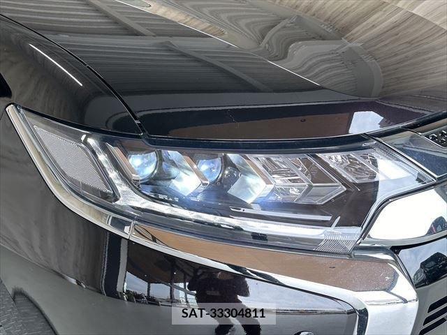 Mitsubishi OUTLANDER PHEV 2018-11 338993-22