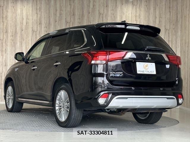 Mitsubishi OUTLANDER PHEV 2018-11 338993-19
