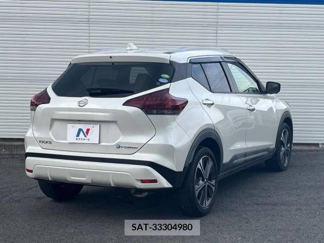 Nissan KICKS 2020-06 391630-17